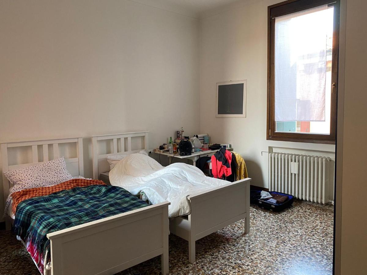 Appartamento Al Centro Di Venezia 6 Posti Letto Luaran gambar